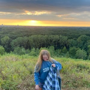 Meet your Posher, Lily